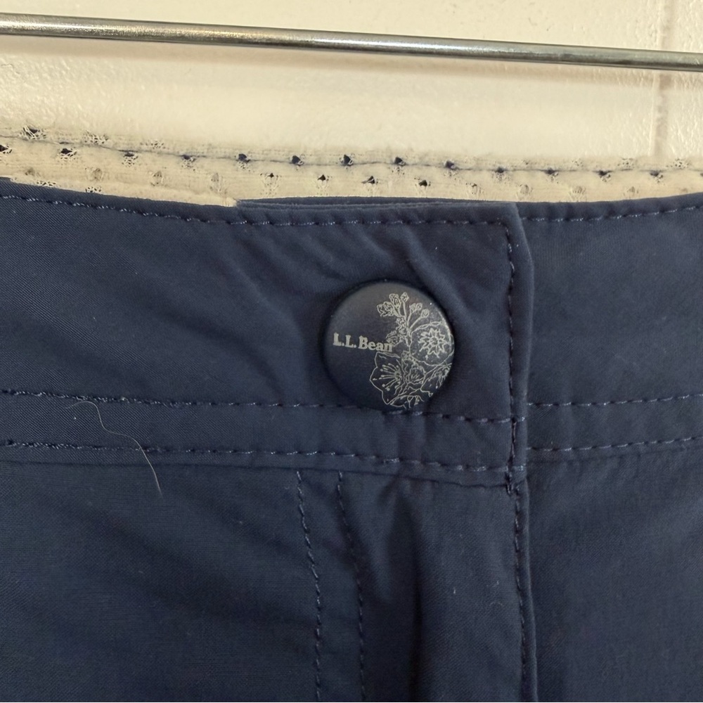 LL Bean Trek Trail Shorts Blue Womens Mid Rise Bermuda Hiking Camping size 10 - Picture 4 of 11